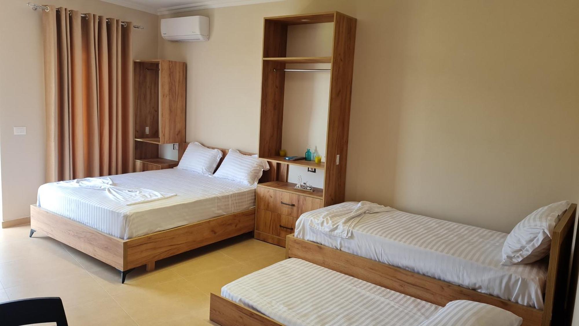 Sol Apartments Gjiri Lalzit Dıraç Dış mekan fotoğraf