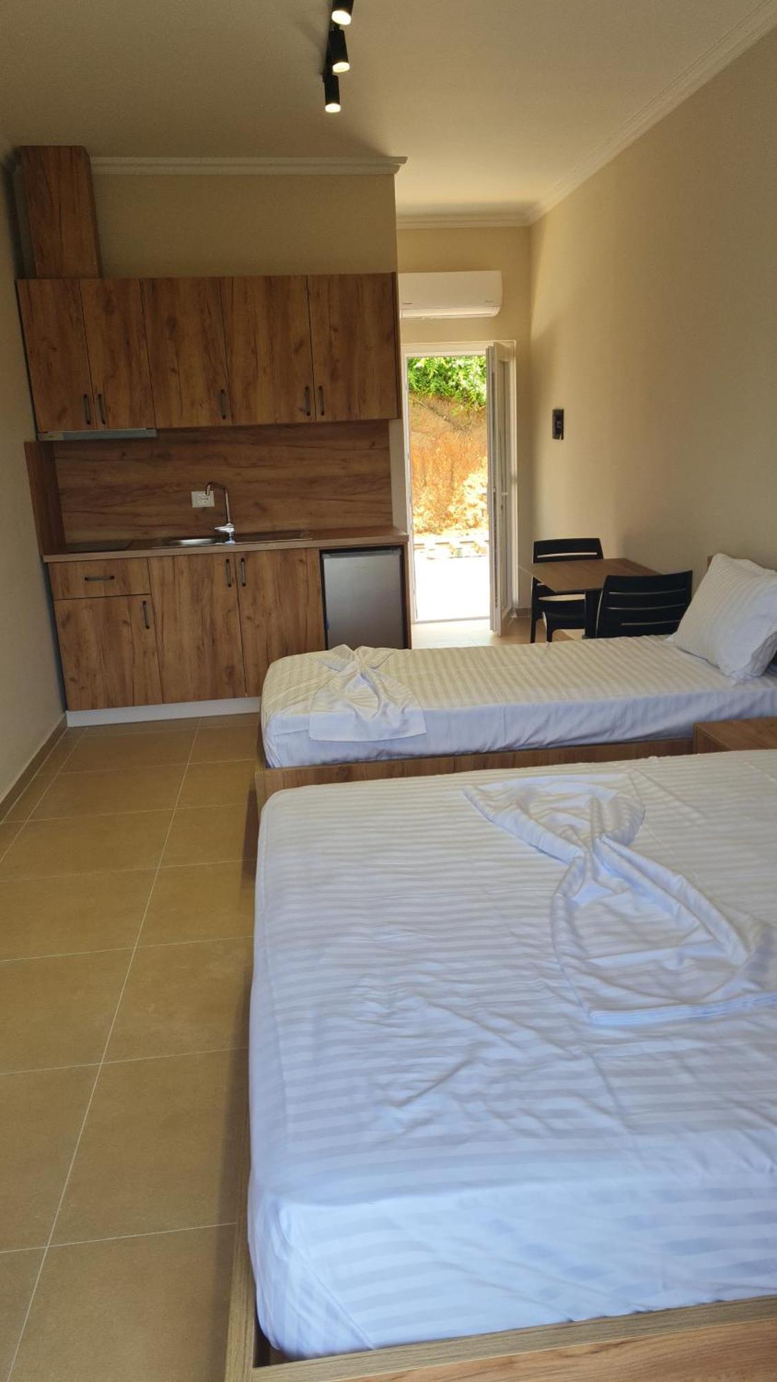 Sol Apartments Gjiri Lalzit Dıraç Dış mekan fotoğraf